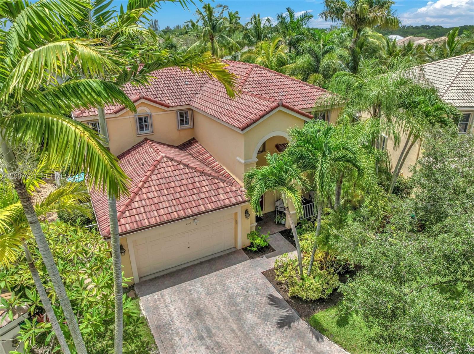 4110 Laurel Ridge Cir
