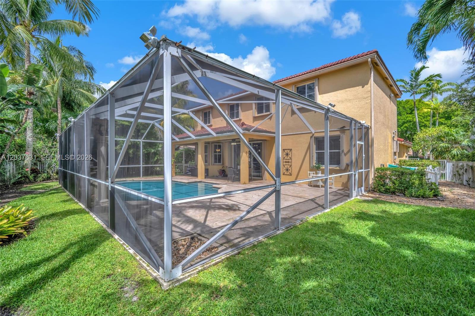 4110 Laurel Ridge Cir