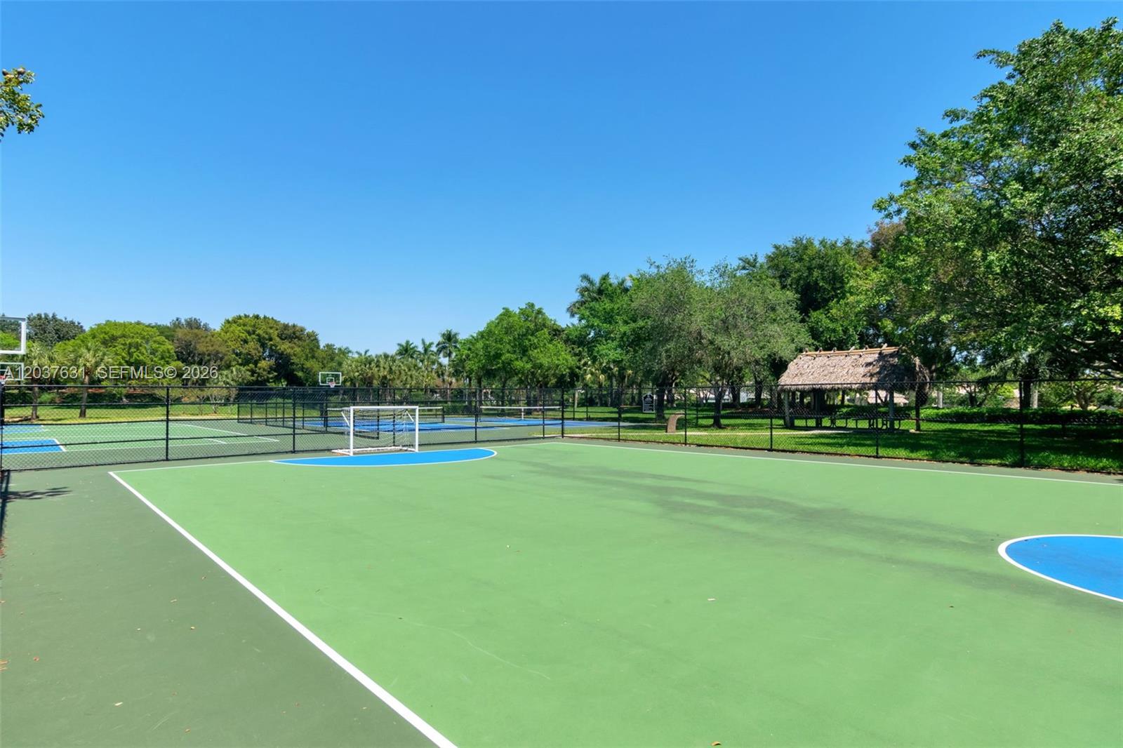 4110 Laurel Ridge Cir