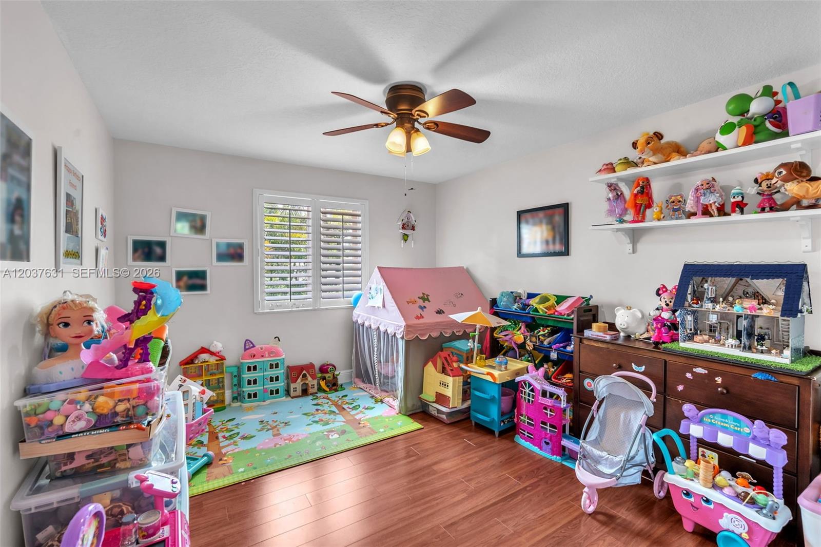 4110 Laurel Ridge Cir