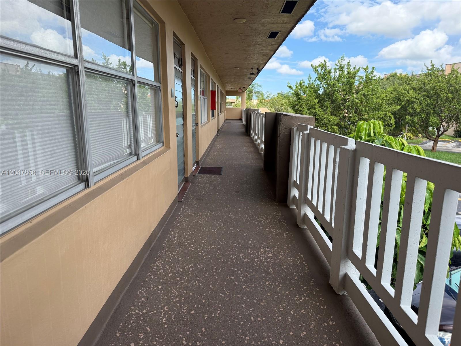 9101 Sunrise Lakes Blvd Unit: 215