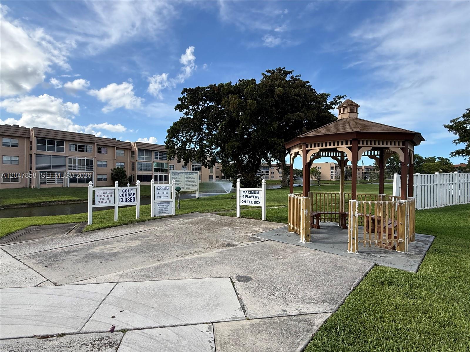 9101 Sunrise Lakes Blvd Unit: 215