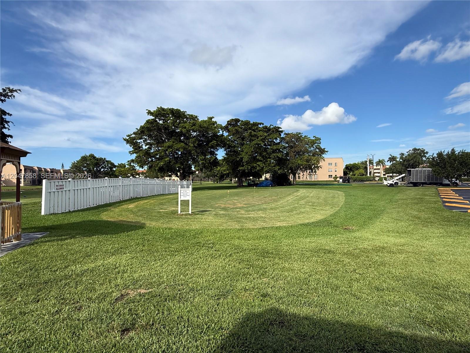9101 Sunrise Lakes Blvd Unit: 215