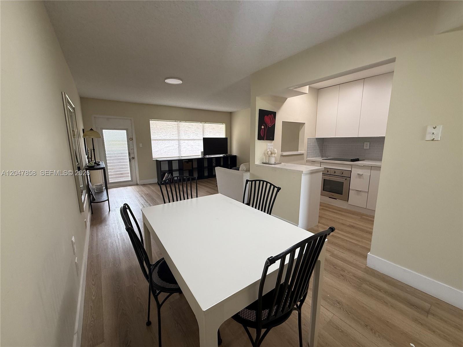 9101 Sunrise Lakes Blvd Unit: 215