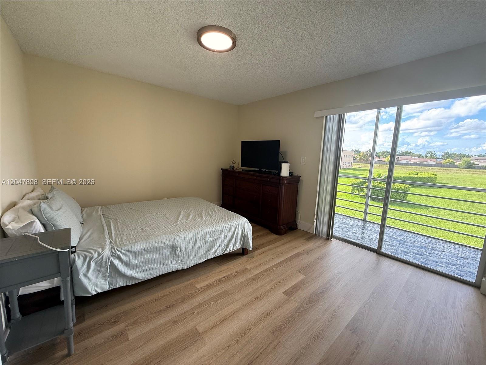 9101 Sunrise Lakes Blvd Unit: 215