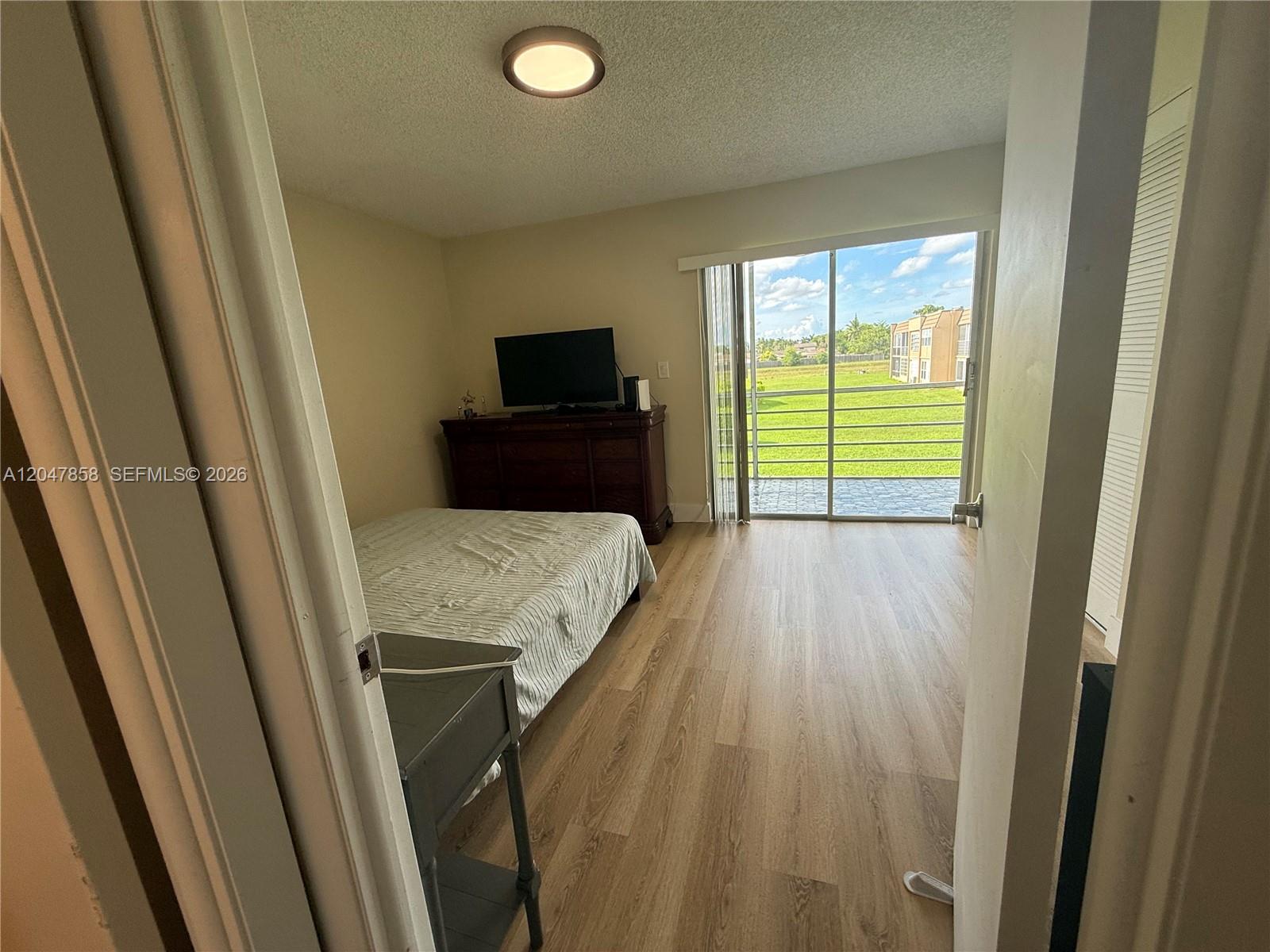 9101 Sunrise Lakes Blvd Unit: 215