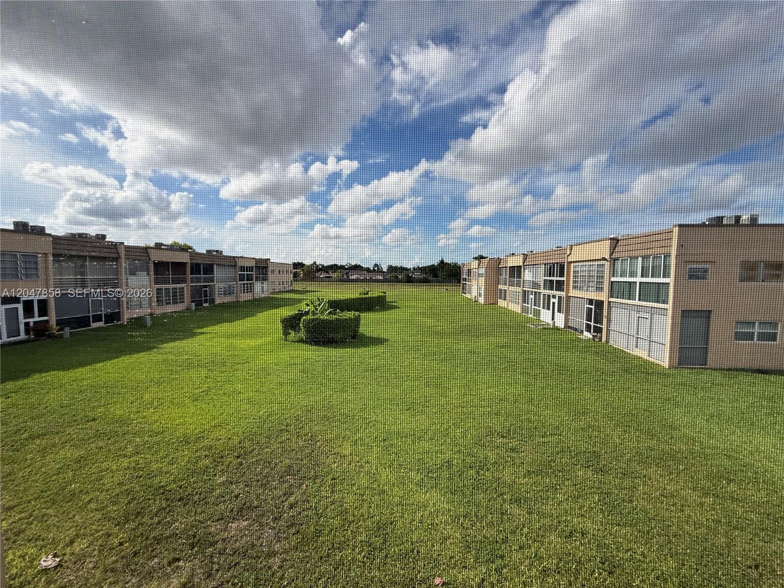 9101 Sunrise Lakes Blvd Unit: 215