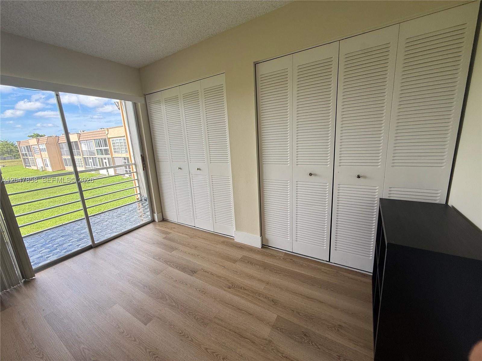 9101 Sunrise Lakes Blvd Unit: 215