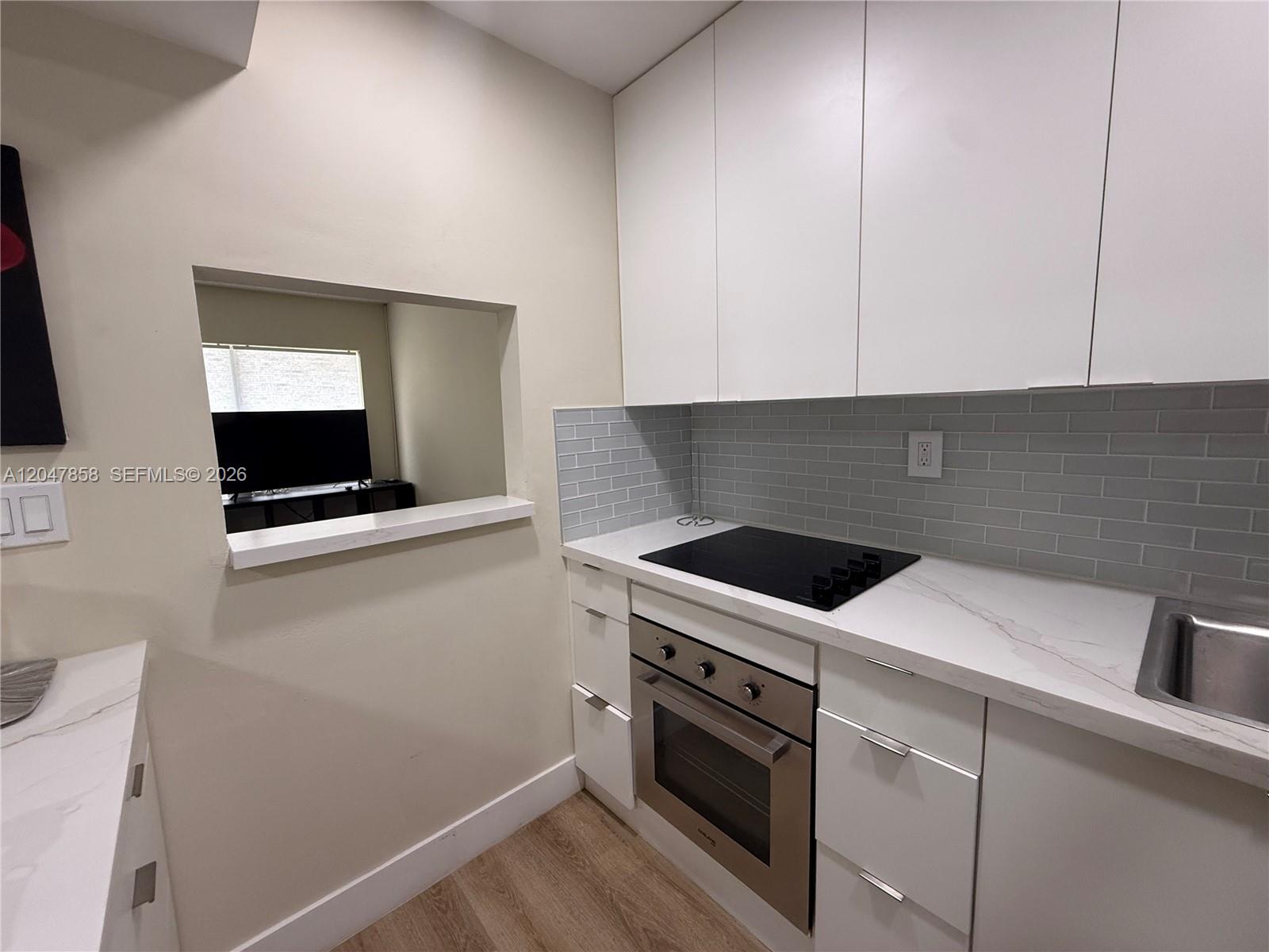 9101 Sunrise Lakes Blvd Unit: 215