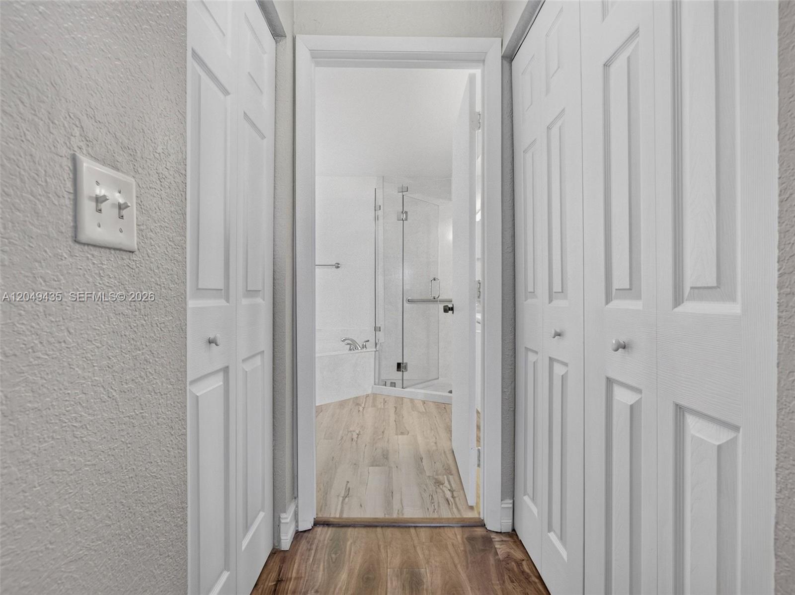 2475 W Cordoba Bnd