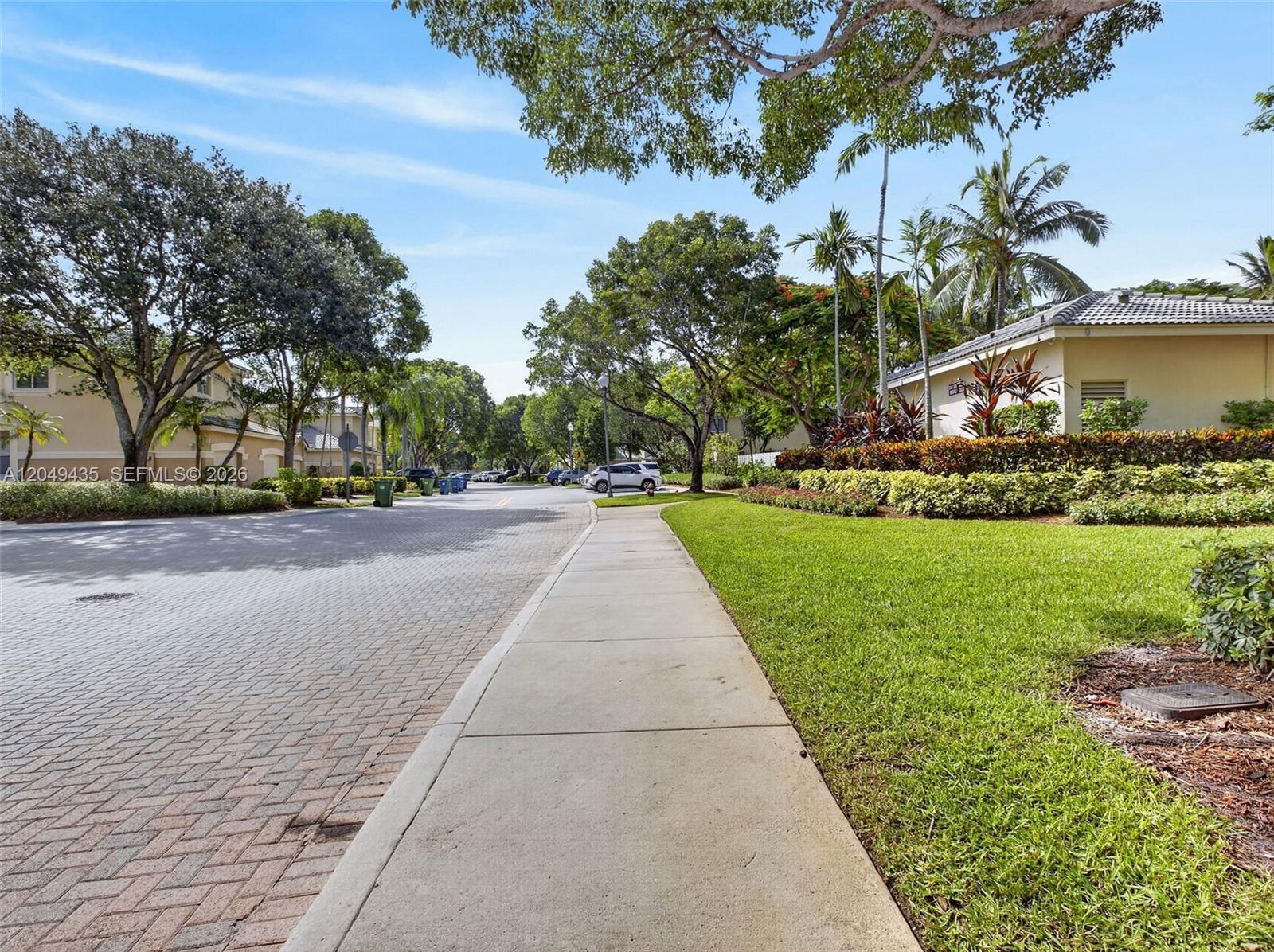 2475 W Cordoba Bnd