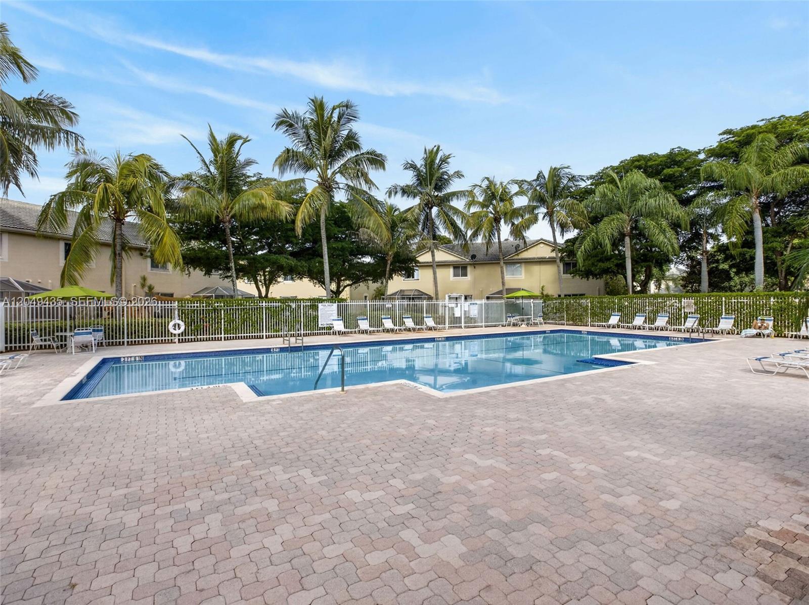 2475 W Cordoba Bnd