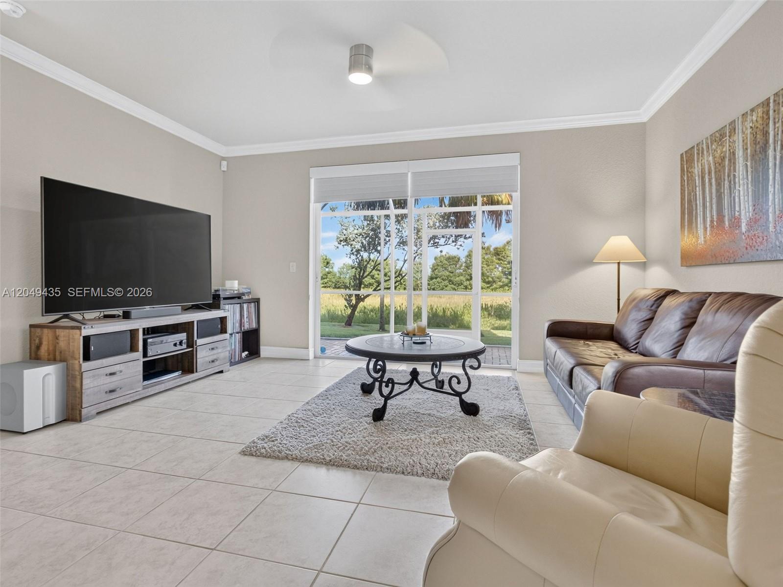 2475 W Cordoba Bnd