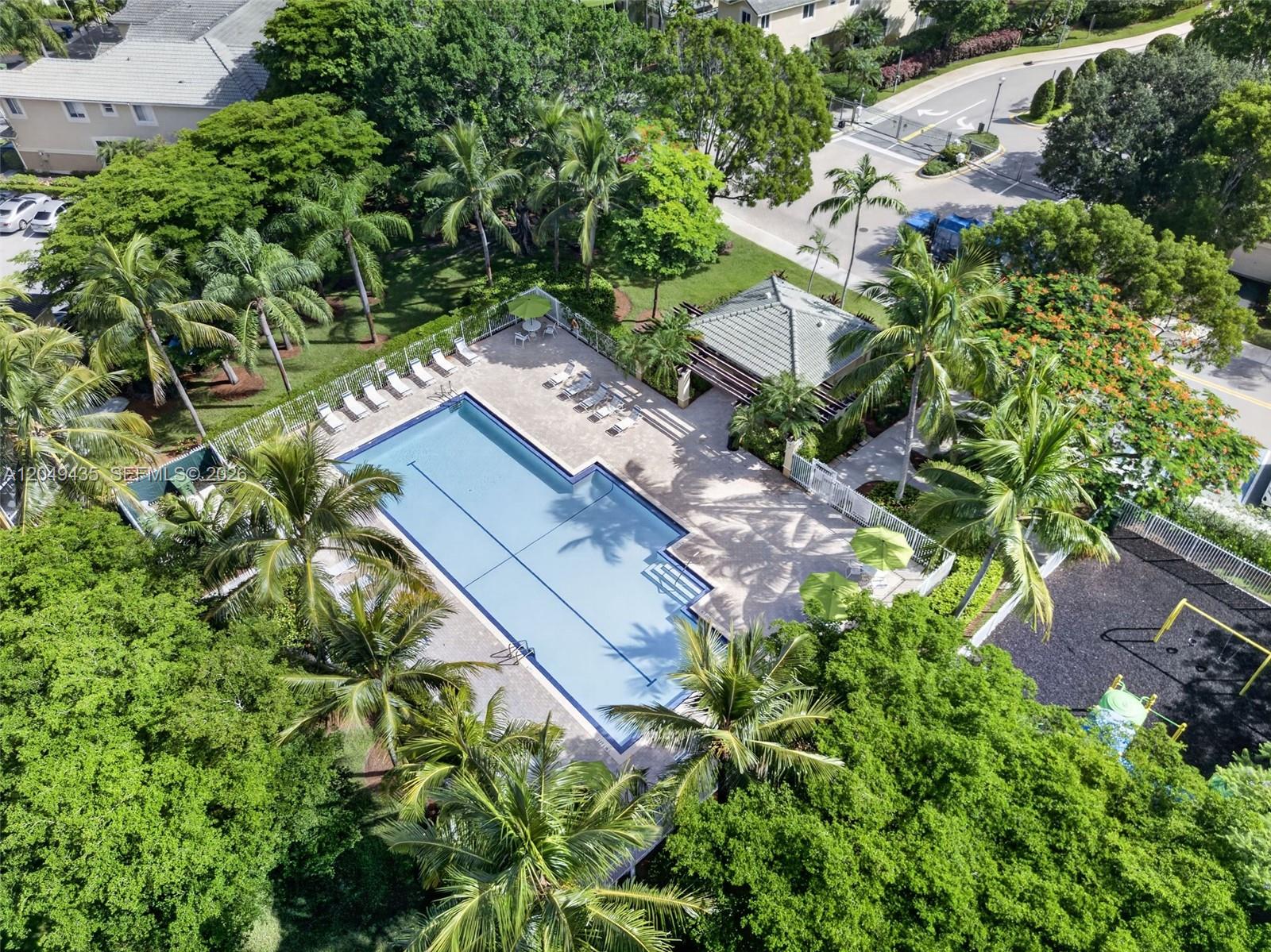 2475 W Cordoba Bnd