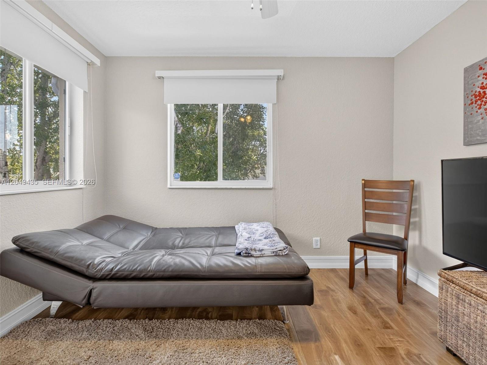 2475 W Cordoba Bnd