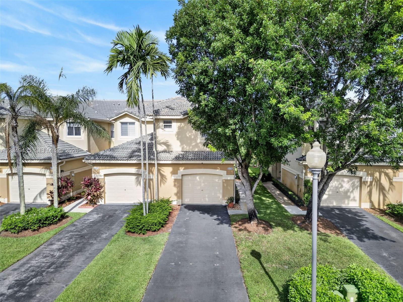 2475 W Cordoba Bnd