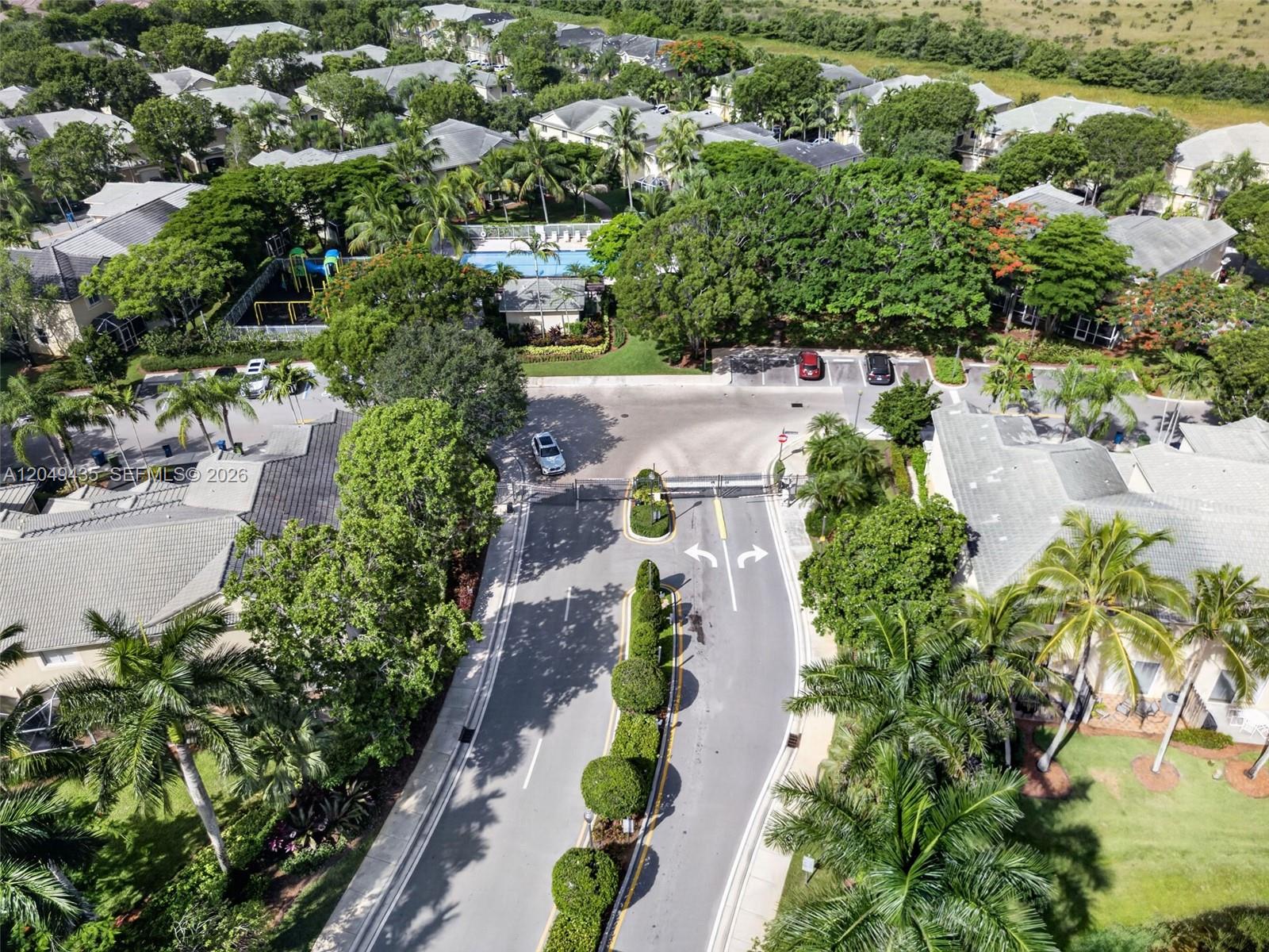 2475 W Cordoba Bnd