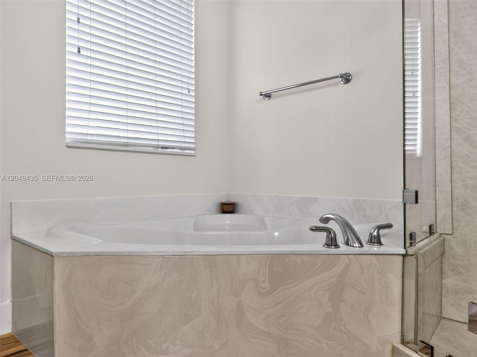 2475 W Cordoba Bnd