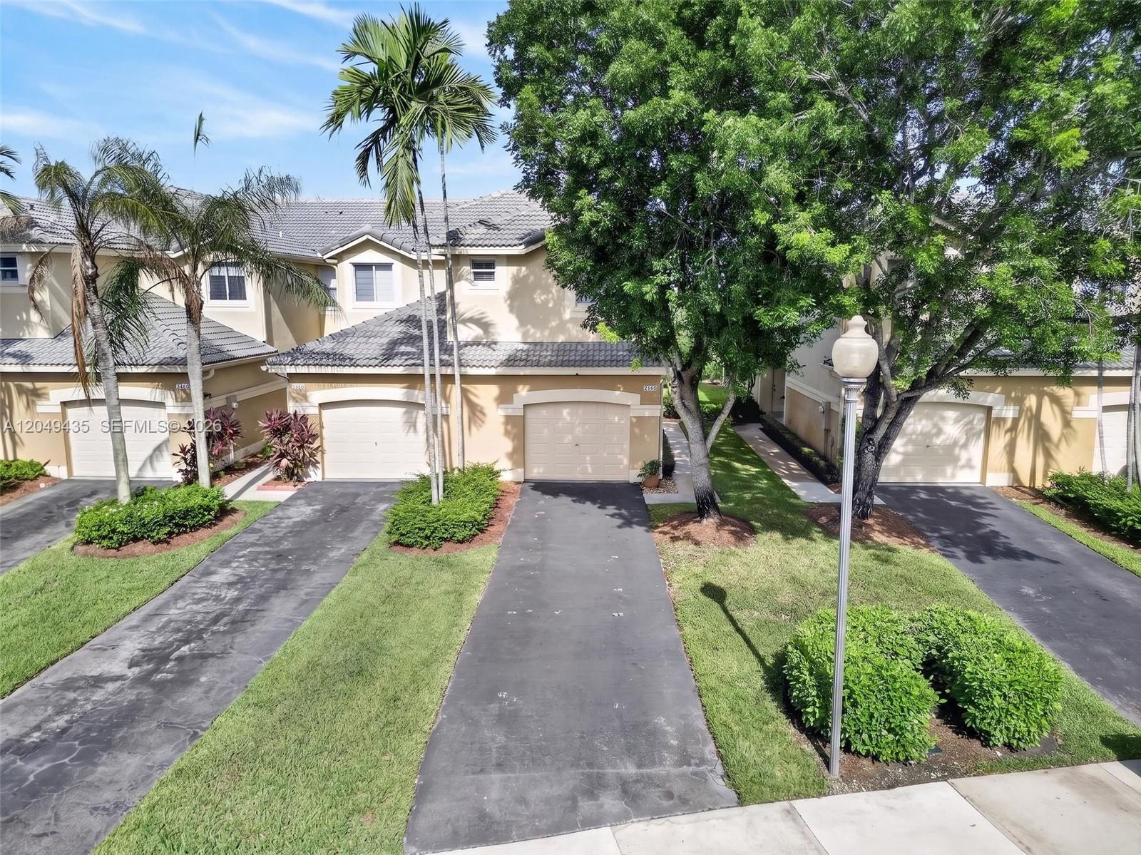 2475 W Cordoba Bnd