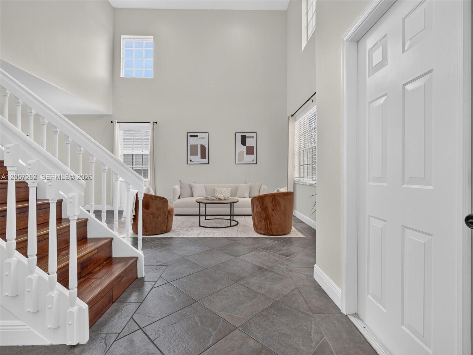 1012 Cedar Falls Dr