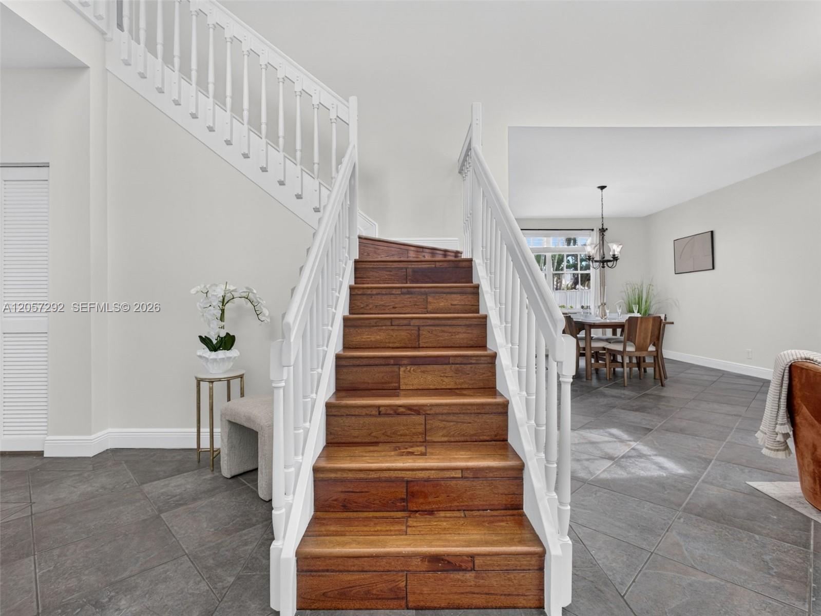 1012 Cedar Falls Dr