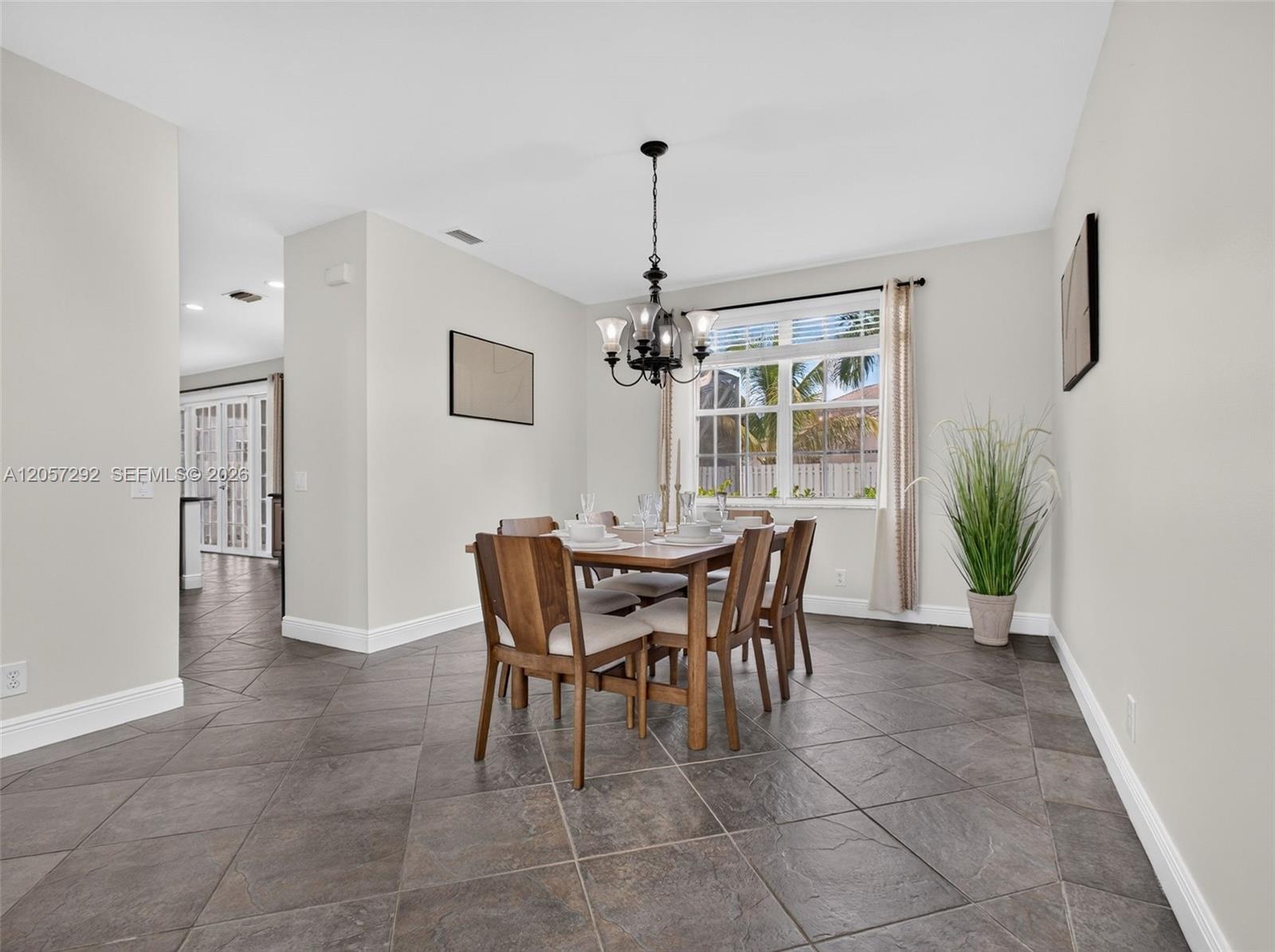 1012 Cedar Falls Dr