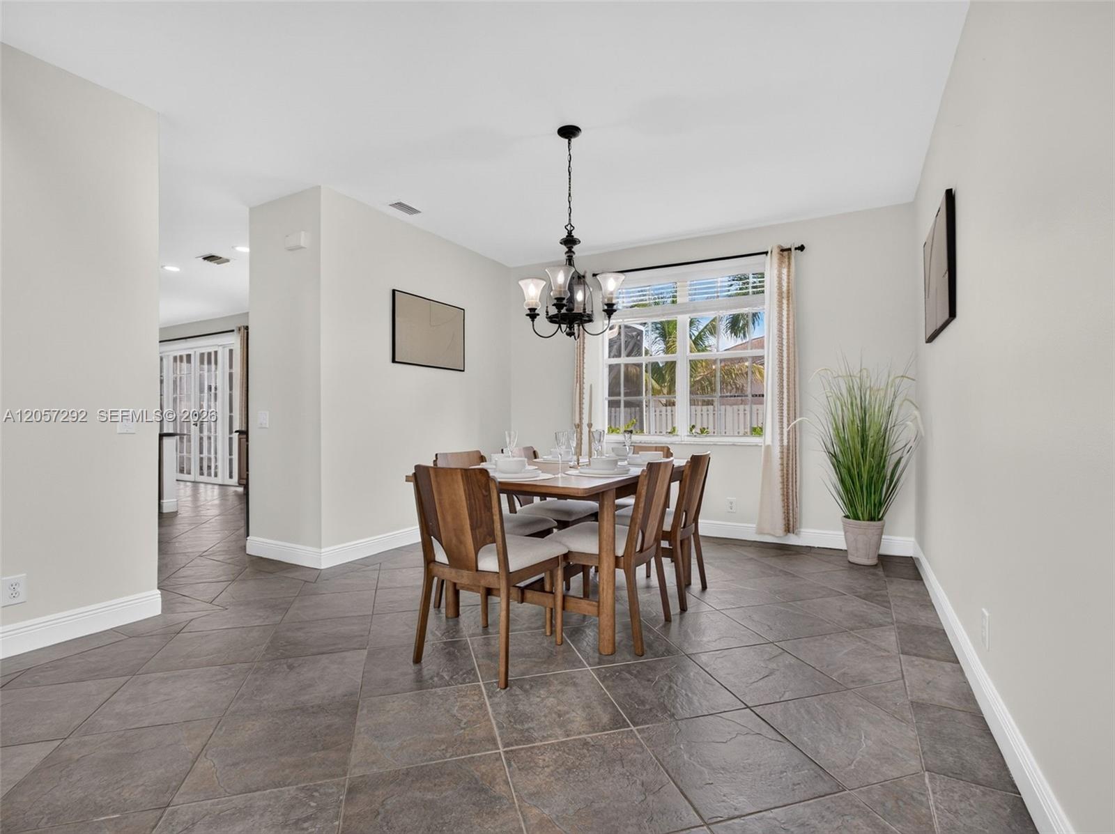 1012 Cedar Falls Dr