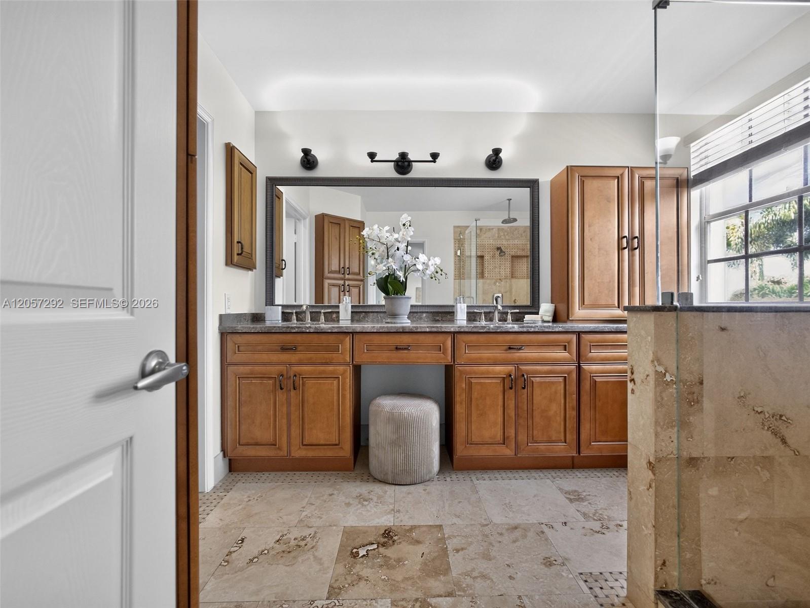 1012 Cedar Falls Dr