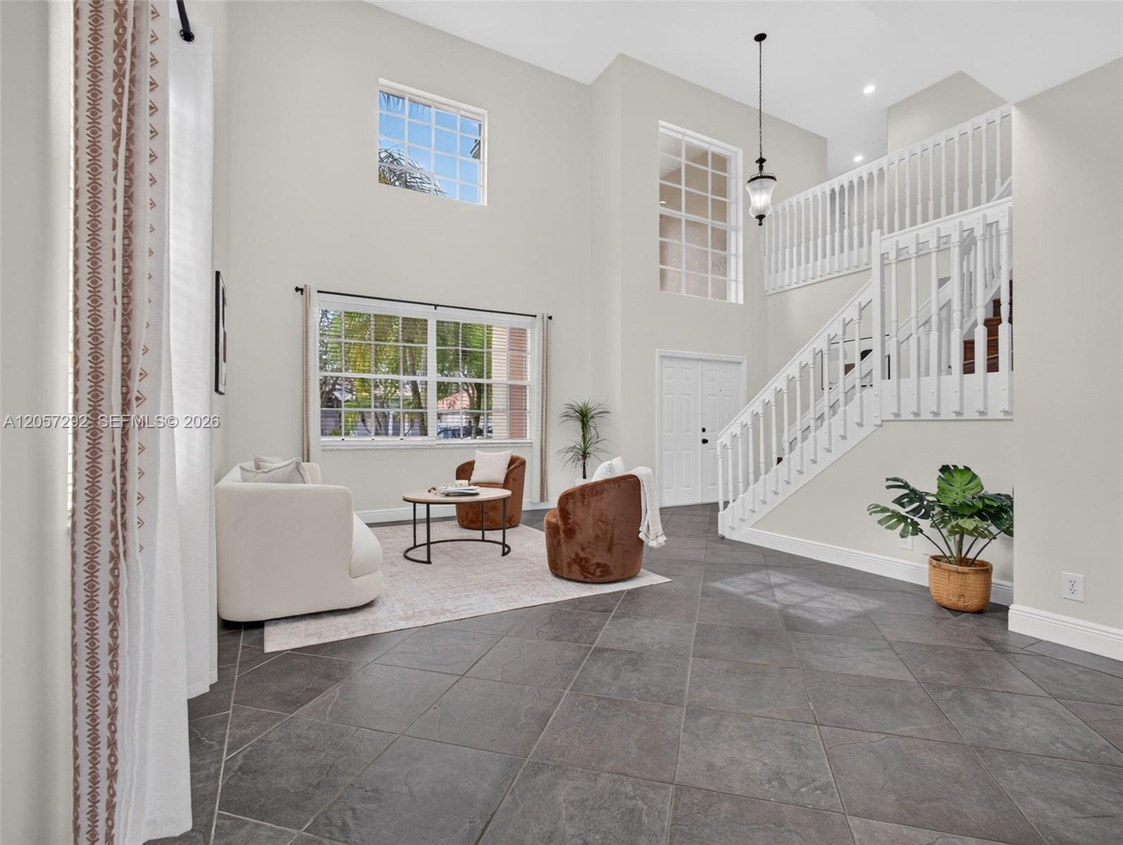 1012 Cedar Falls Dr