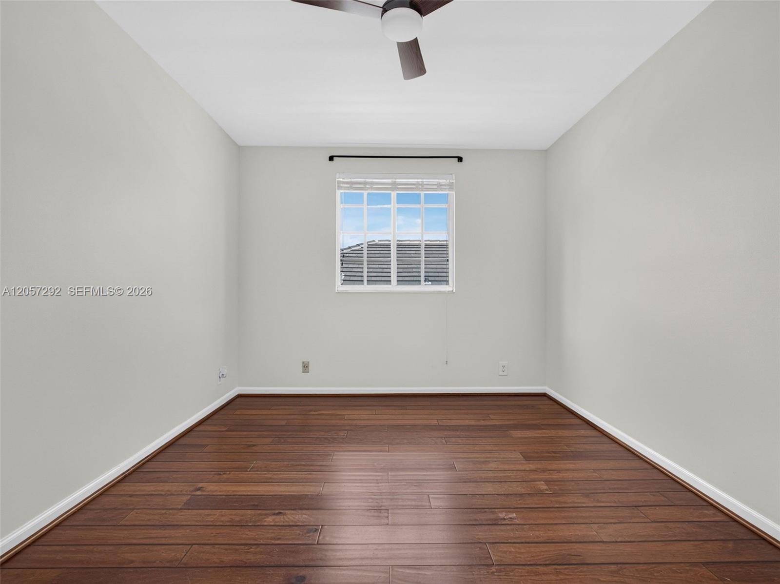 1012 Cedar Falls Dr