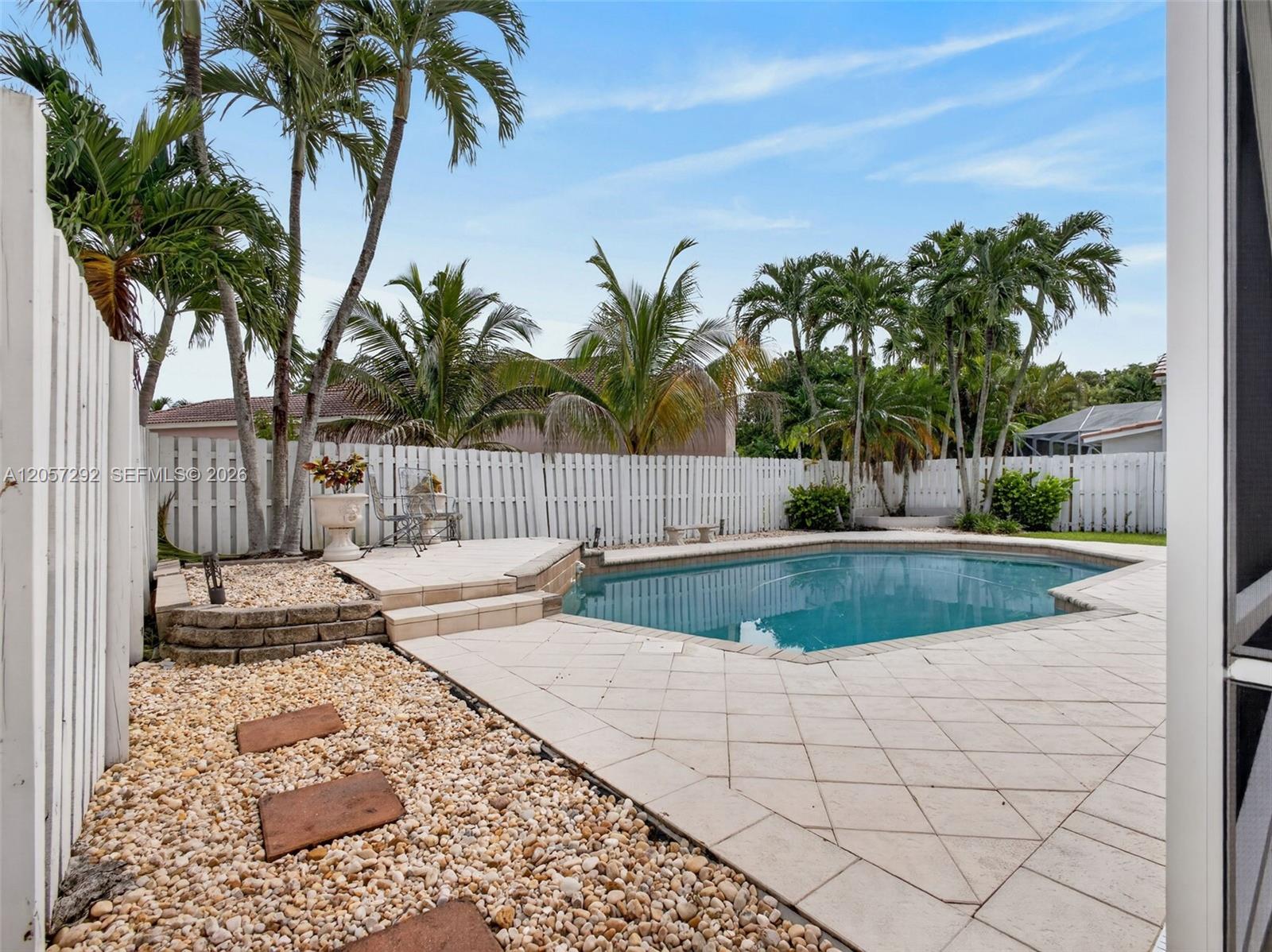 1012 Cedar Falls Dr