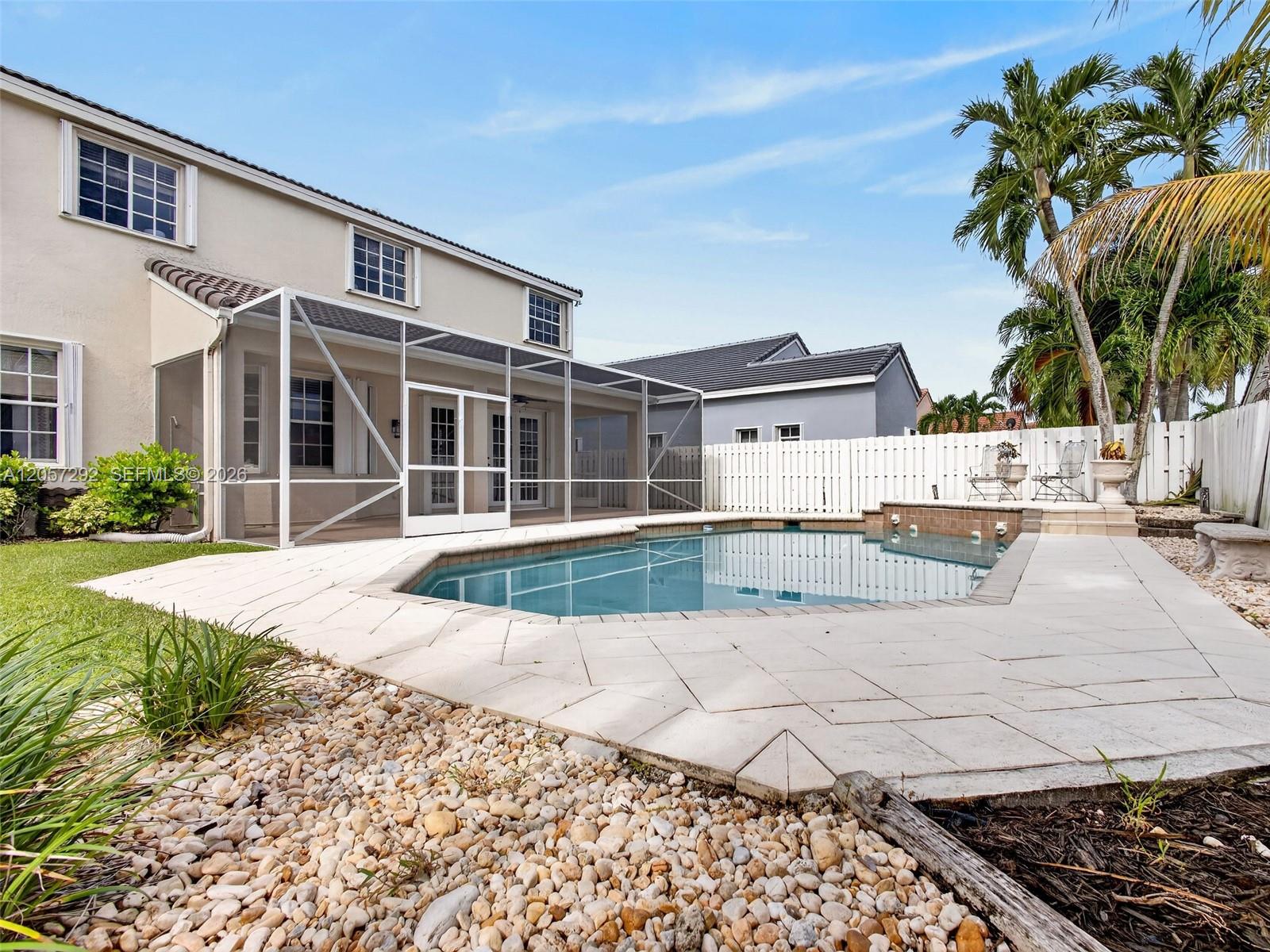 1012 Cedar Falls Dr
