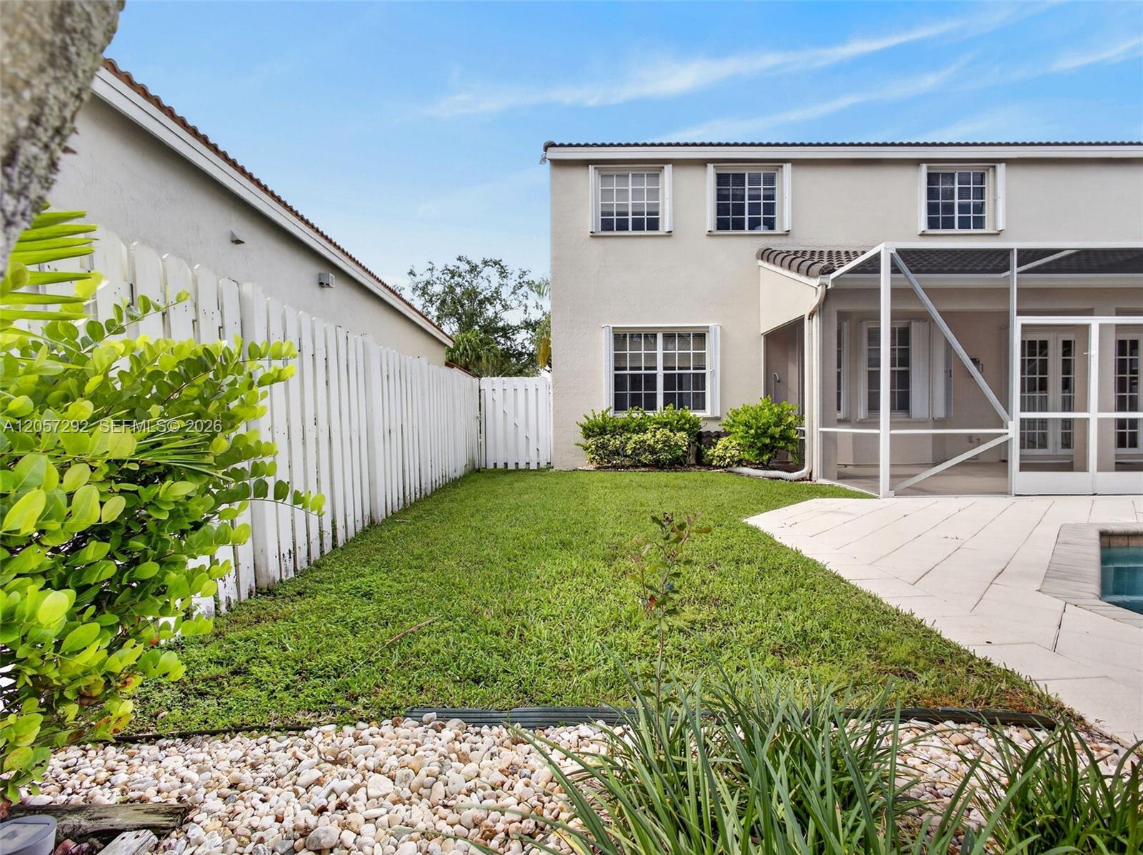 1012 Cedar Falls Dr
