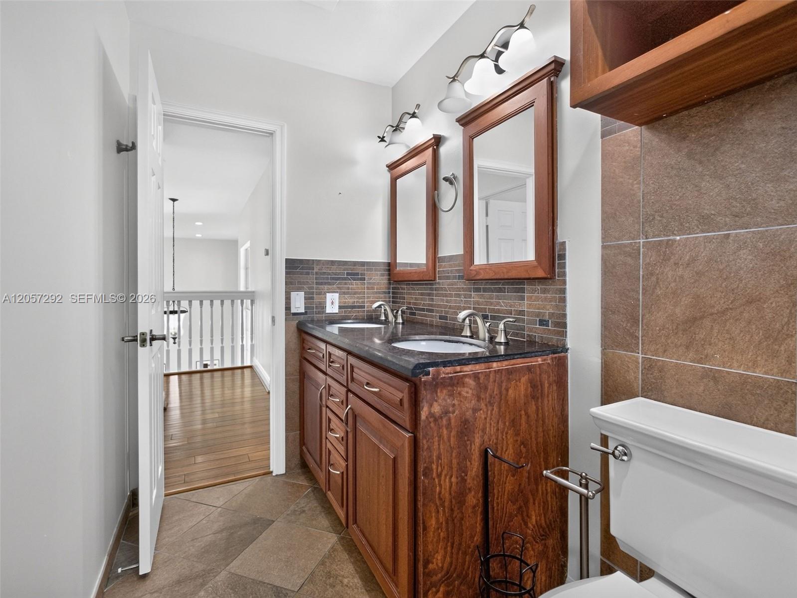 1012 Cedar Falls Dr