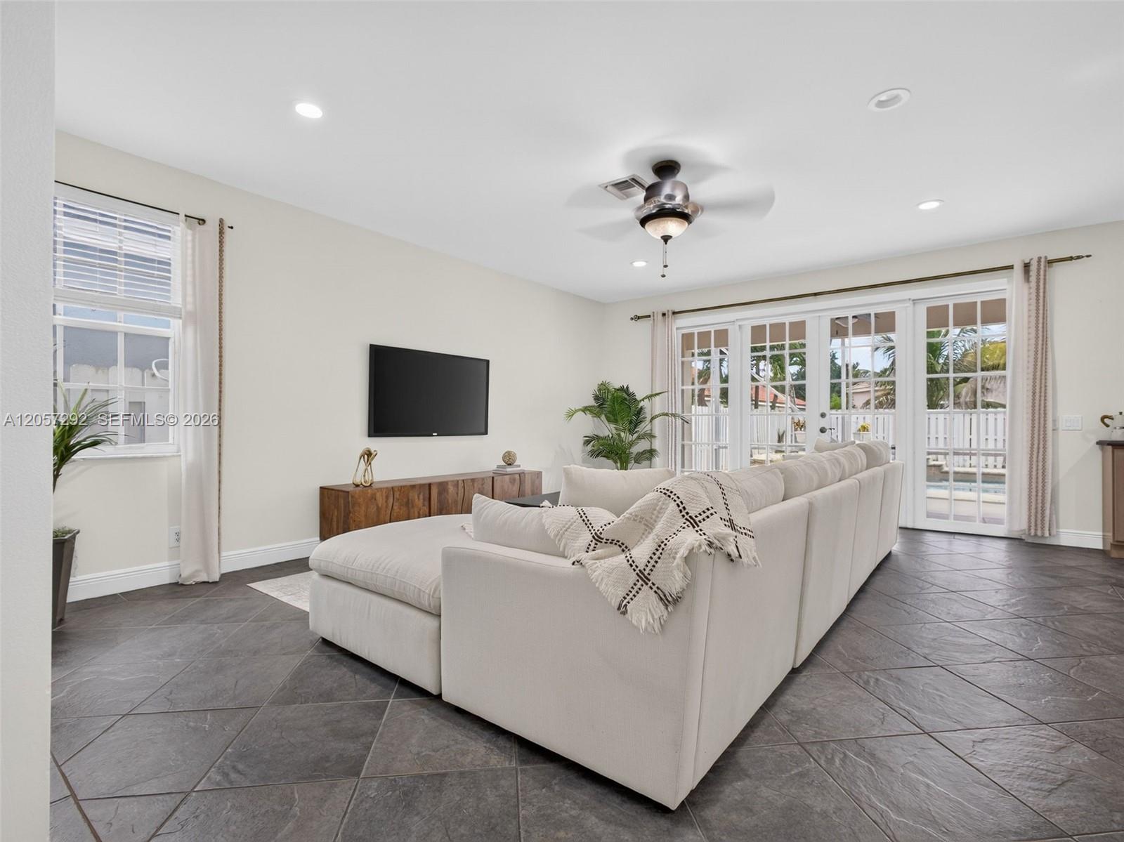 1012 Cedar Falls Dr