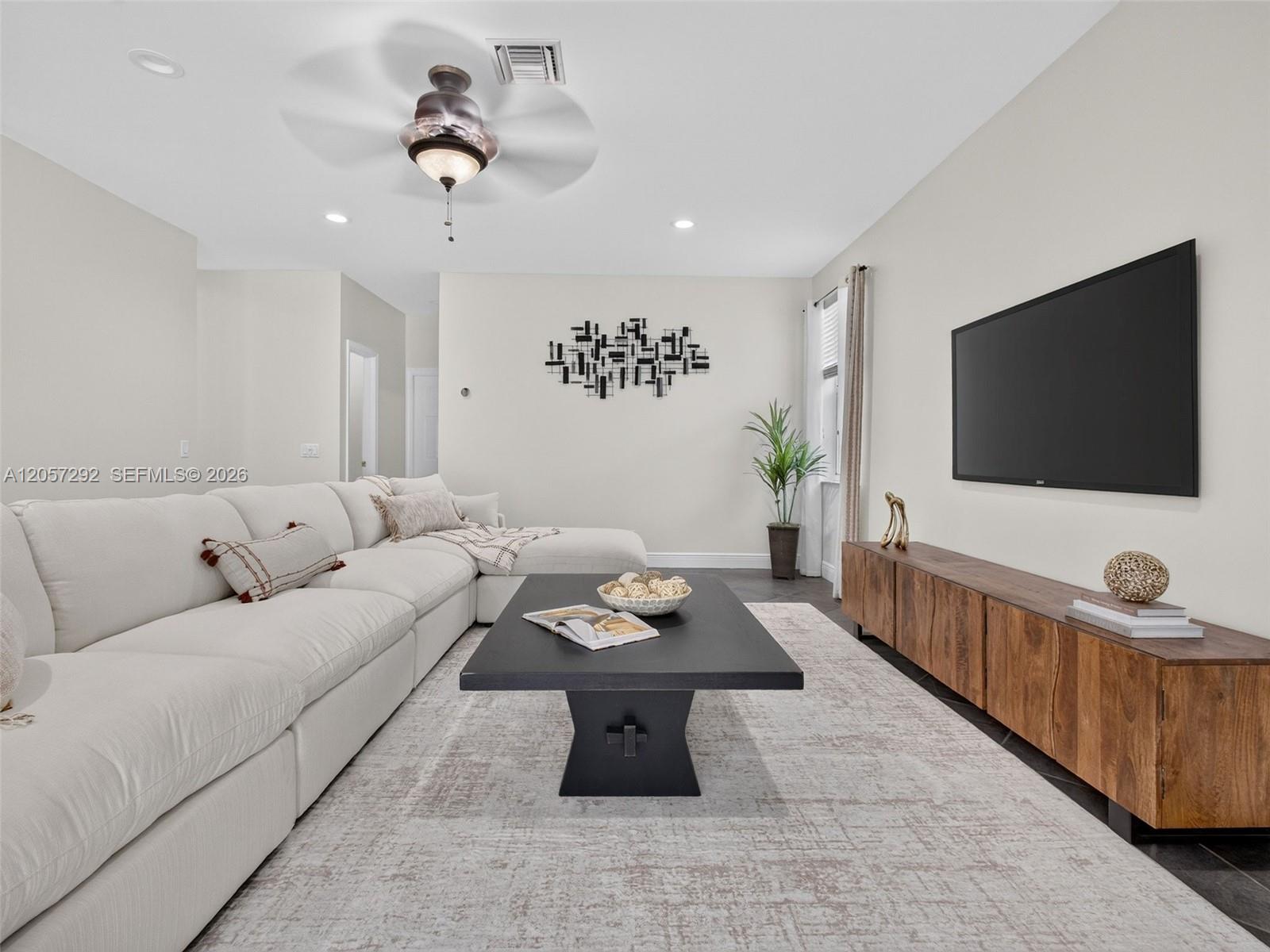 1012 Cedar Falls Dr