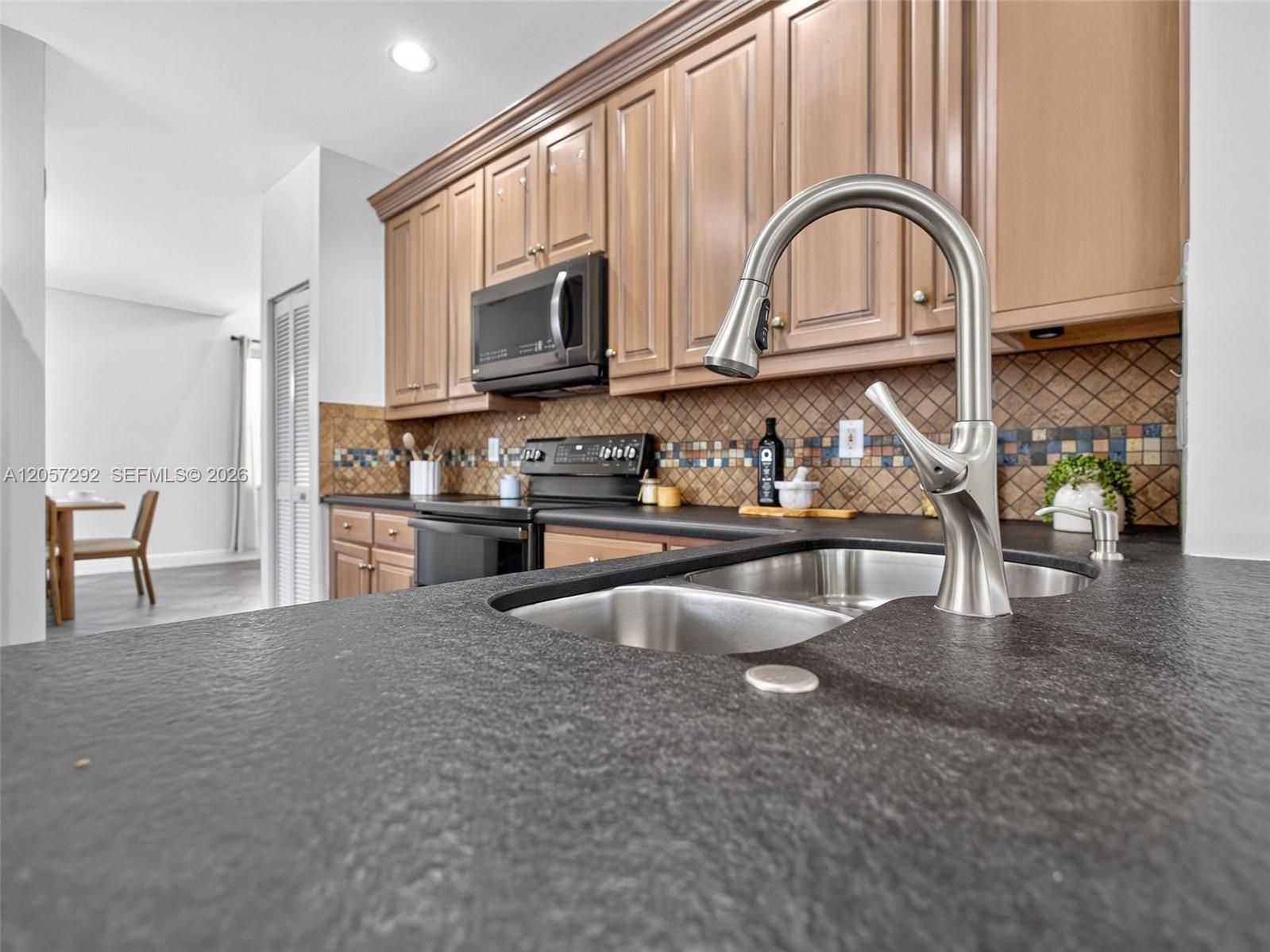 1012 Cedar Falls Dr