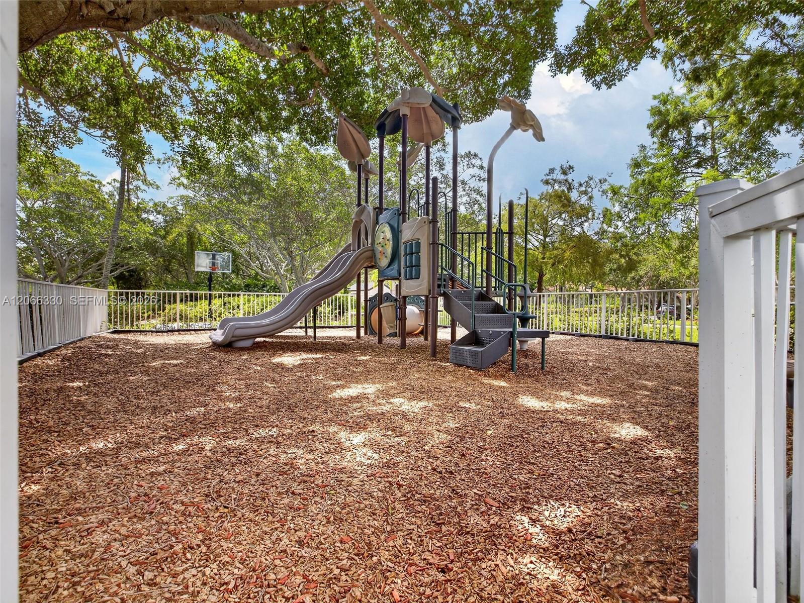 1520 Seabay Rd