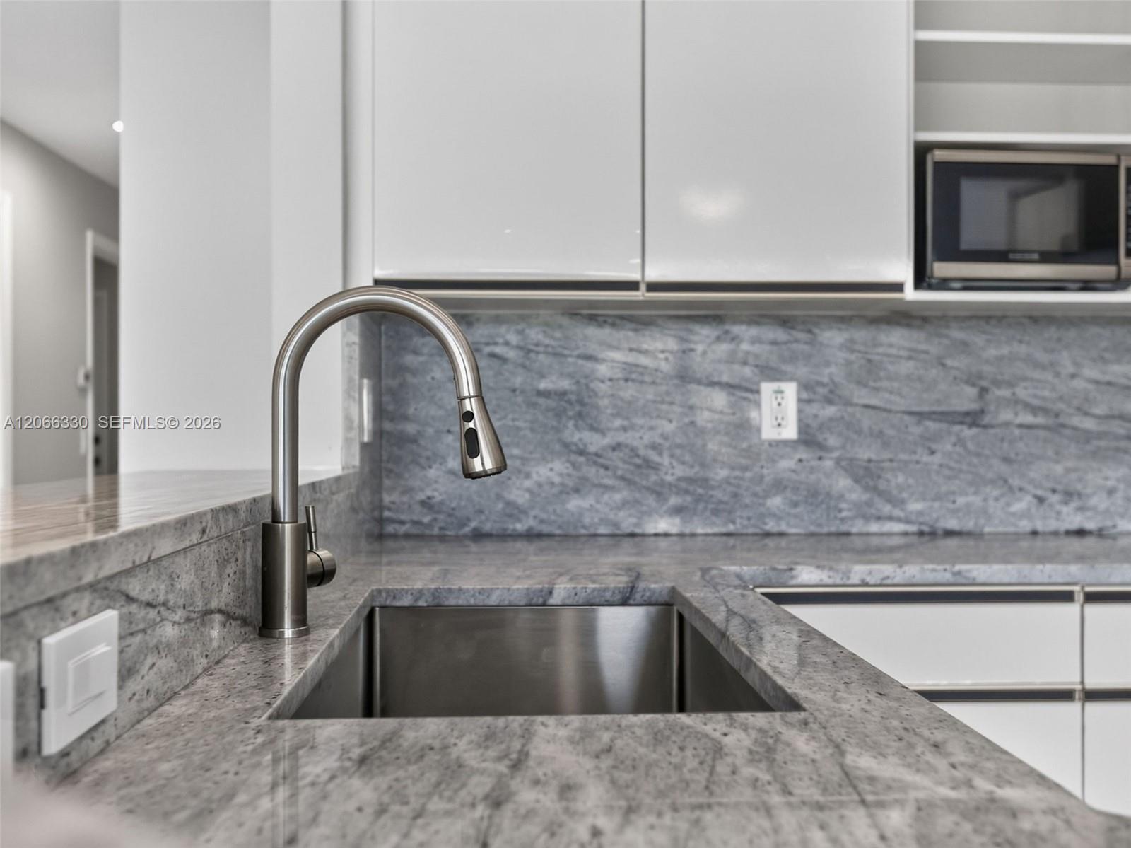 1520 Seabay Rd