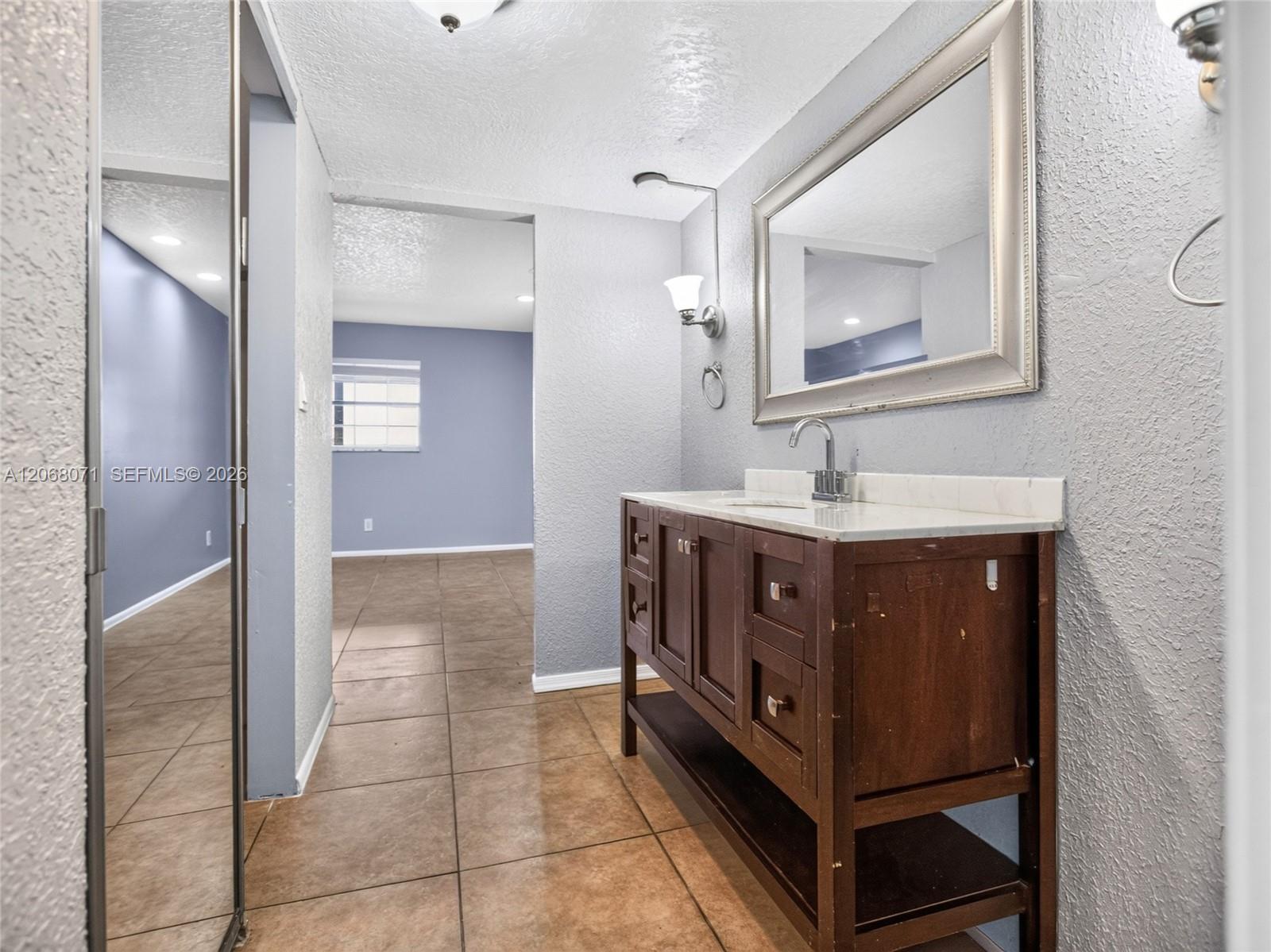 4140 NW 44th Ave # 408