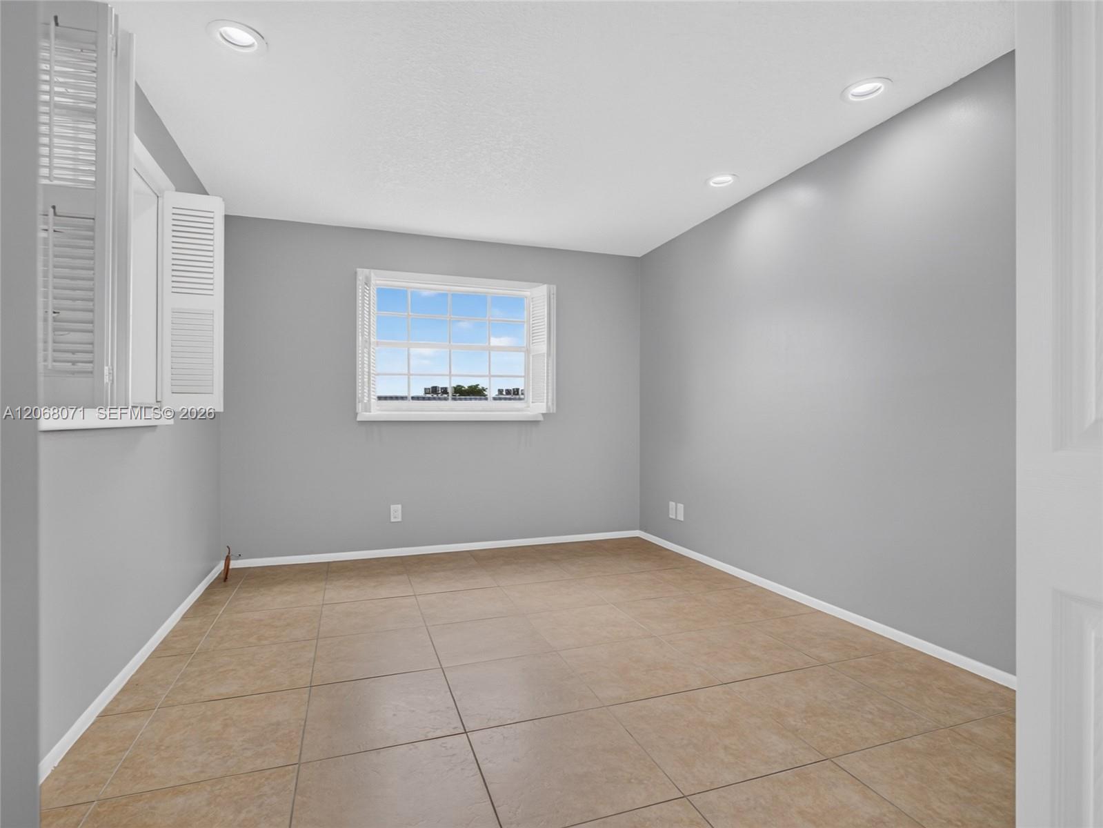 4140 NW 44th Ave # 408