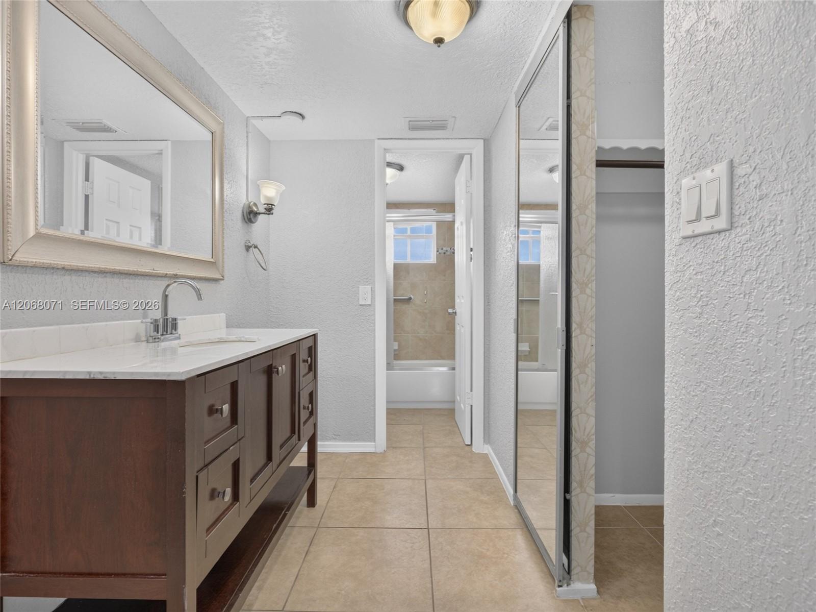 4140 NW 44th Ave # 408