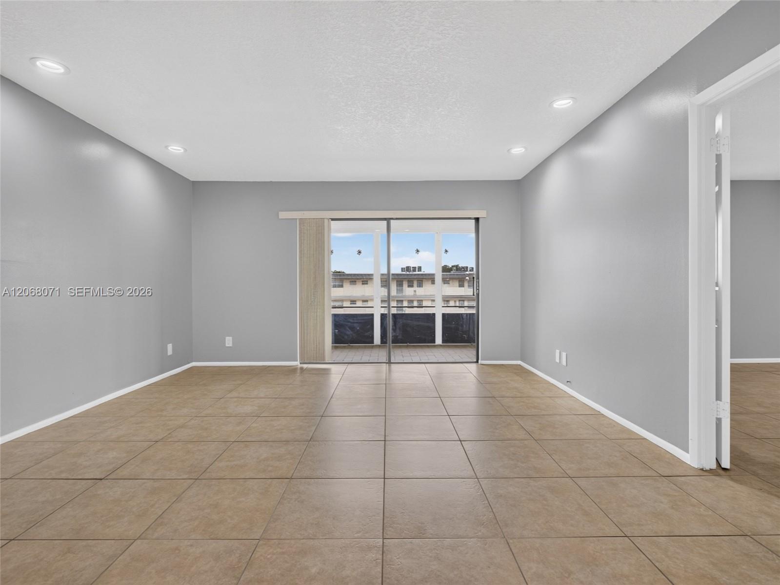 4140 NW 44th Ave # 408