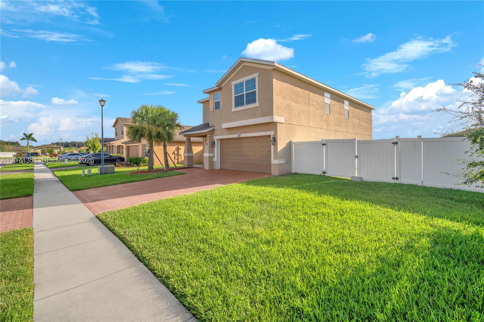 831 Bent Creek Dr