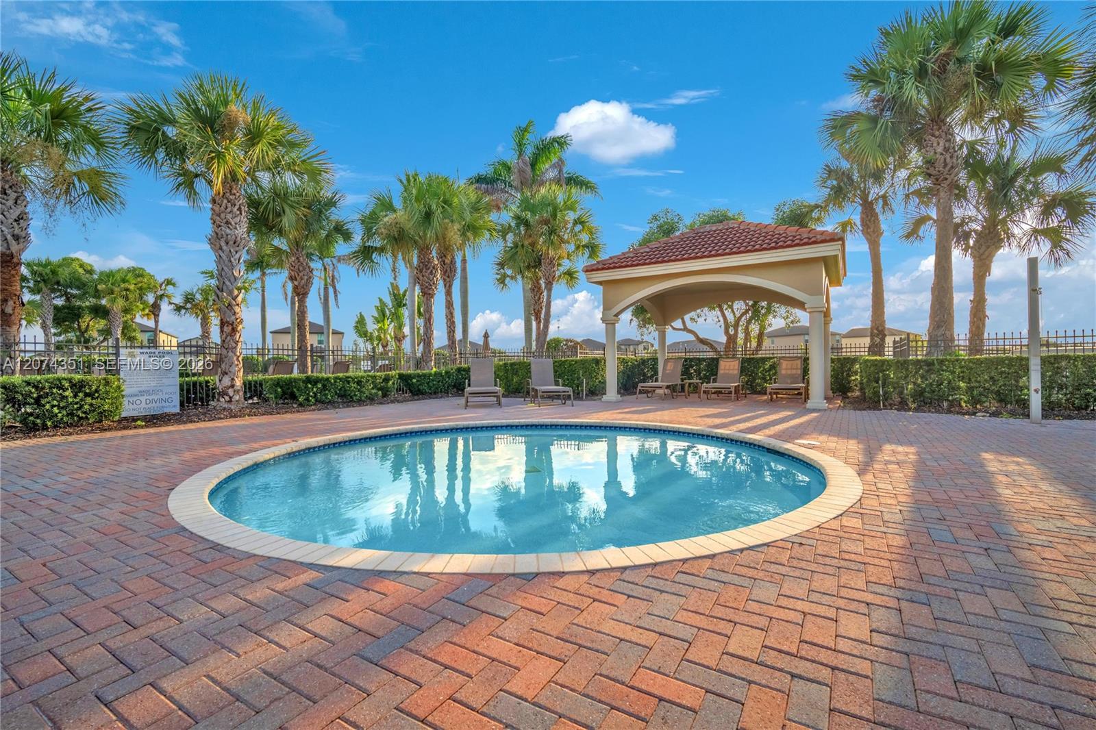 831 Bent Creek Dr