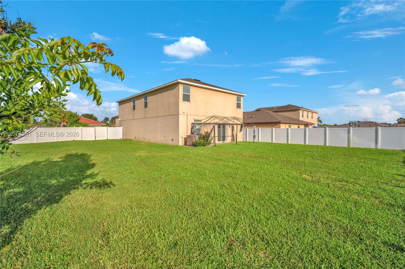 831 Bent Creek Dr