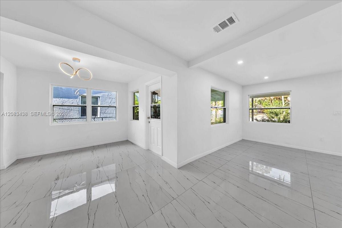 535 NW 23rd Ave