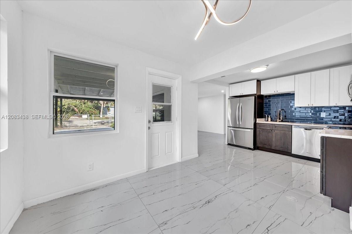 535 NW 23rd Ave