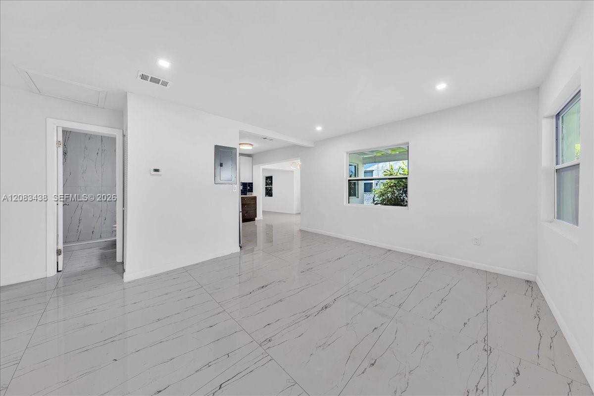535 NW 23rd Ave