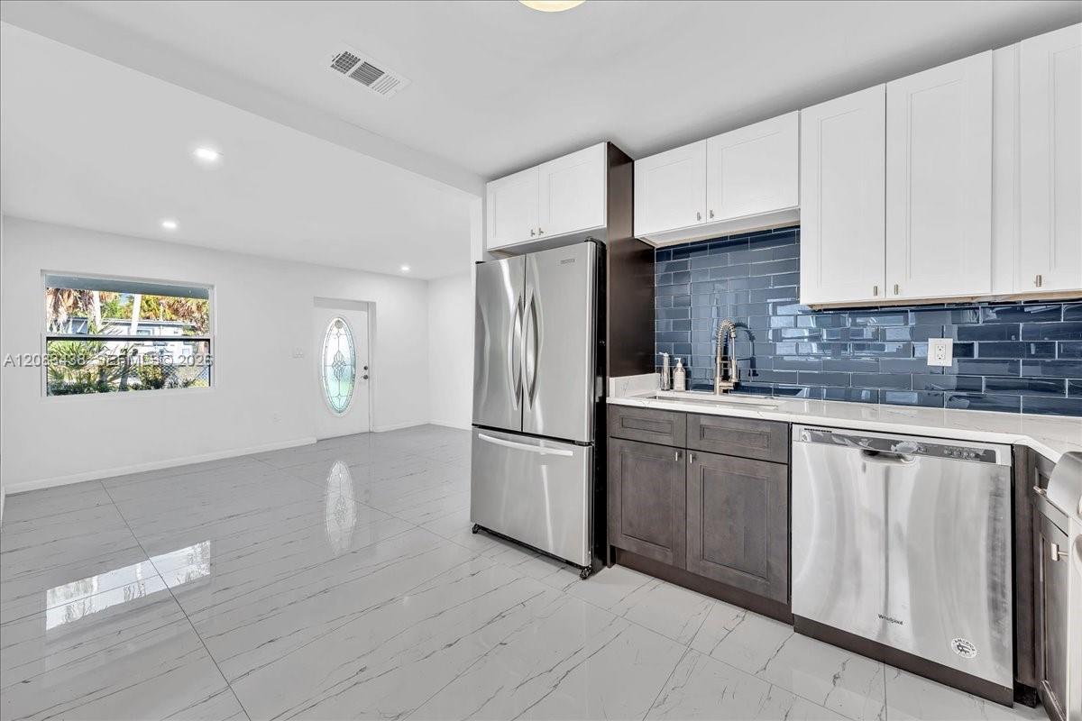 535 NW 23rd Ave